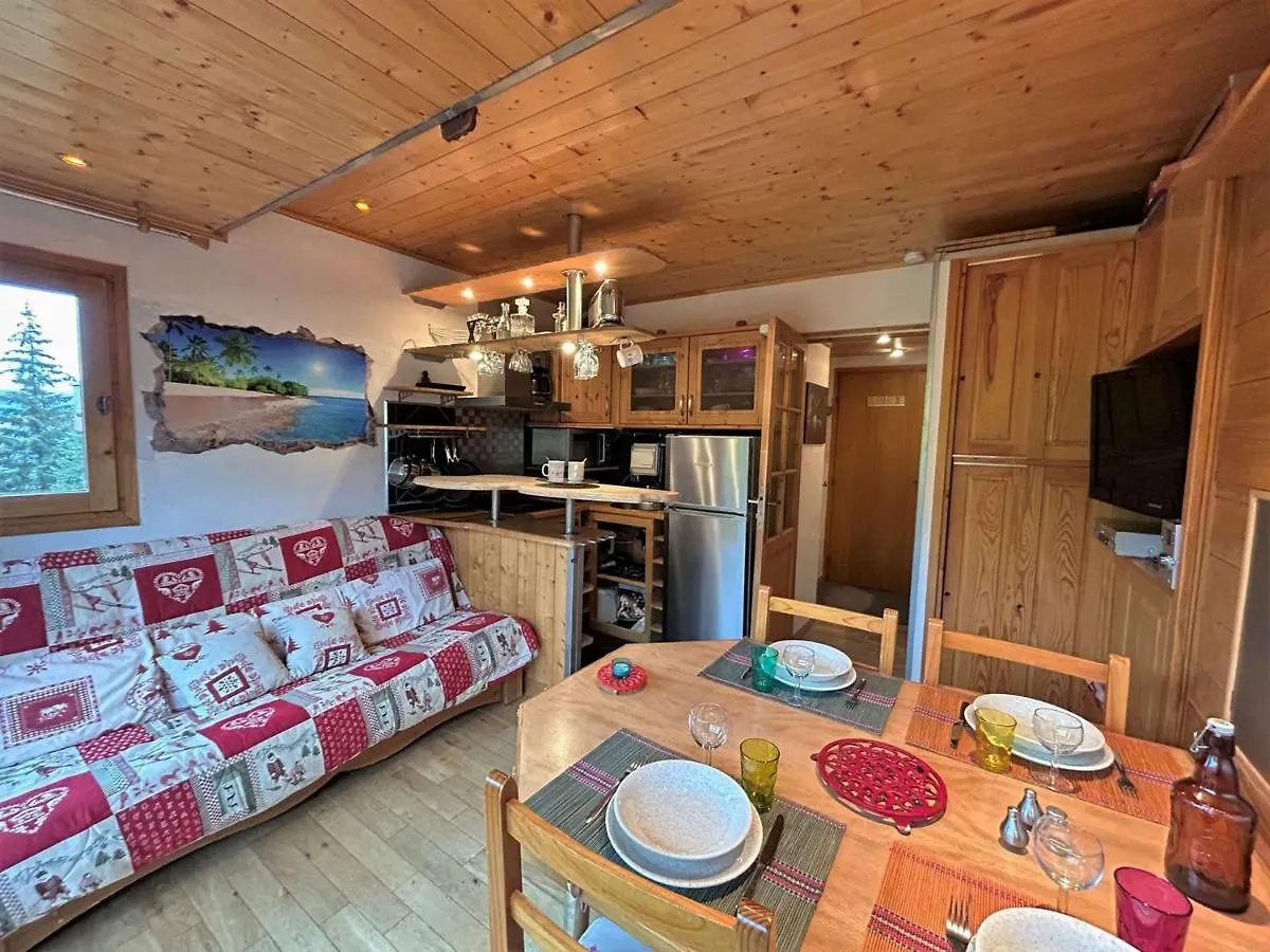Studio 4 Pers, Proximite Commerces Et Pistes, Parking, Terrasse Ouest, Piscine L'Ete - Meribel - Fr-1-180-608 Les Allues 0*,  Frankrijk